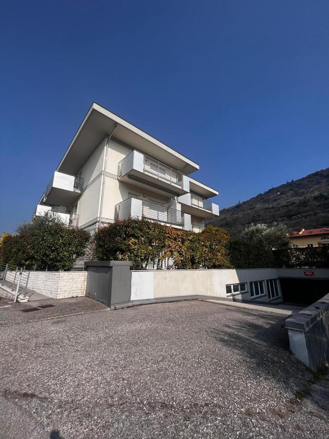 Garden & Pool Perugini Torbole Sul Garda Exterior foto