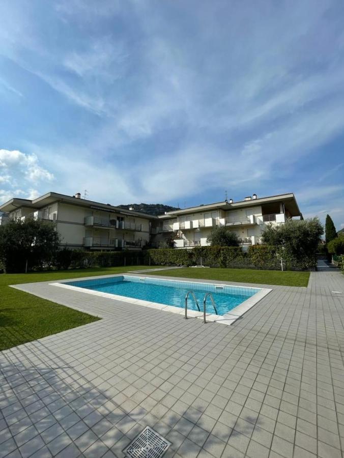 Garden & Pool Perugini Torbole Sul Garda Exterior foto