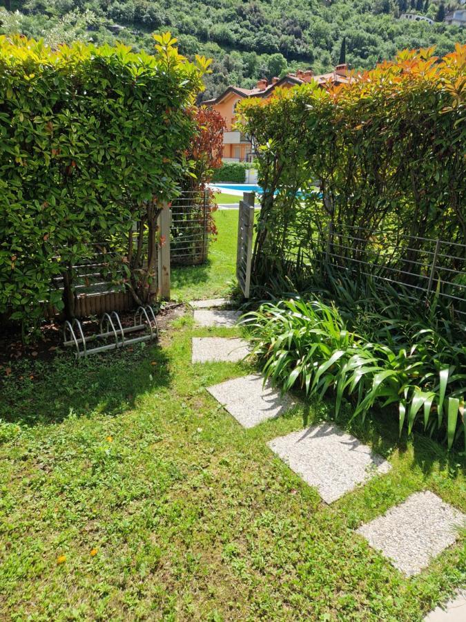 Garden & Pool Perugini Torbole Sul Garda Exterior foto