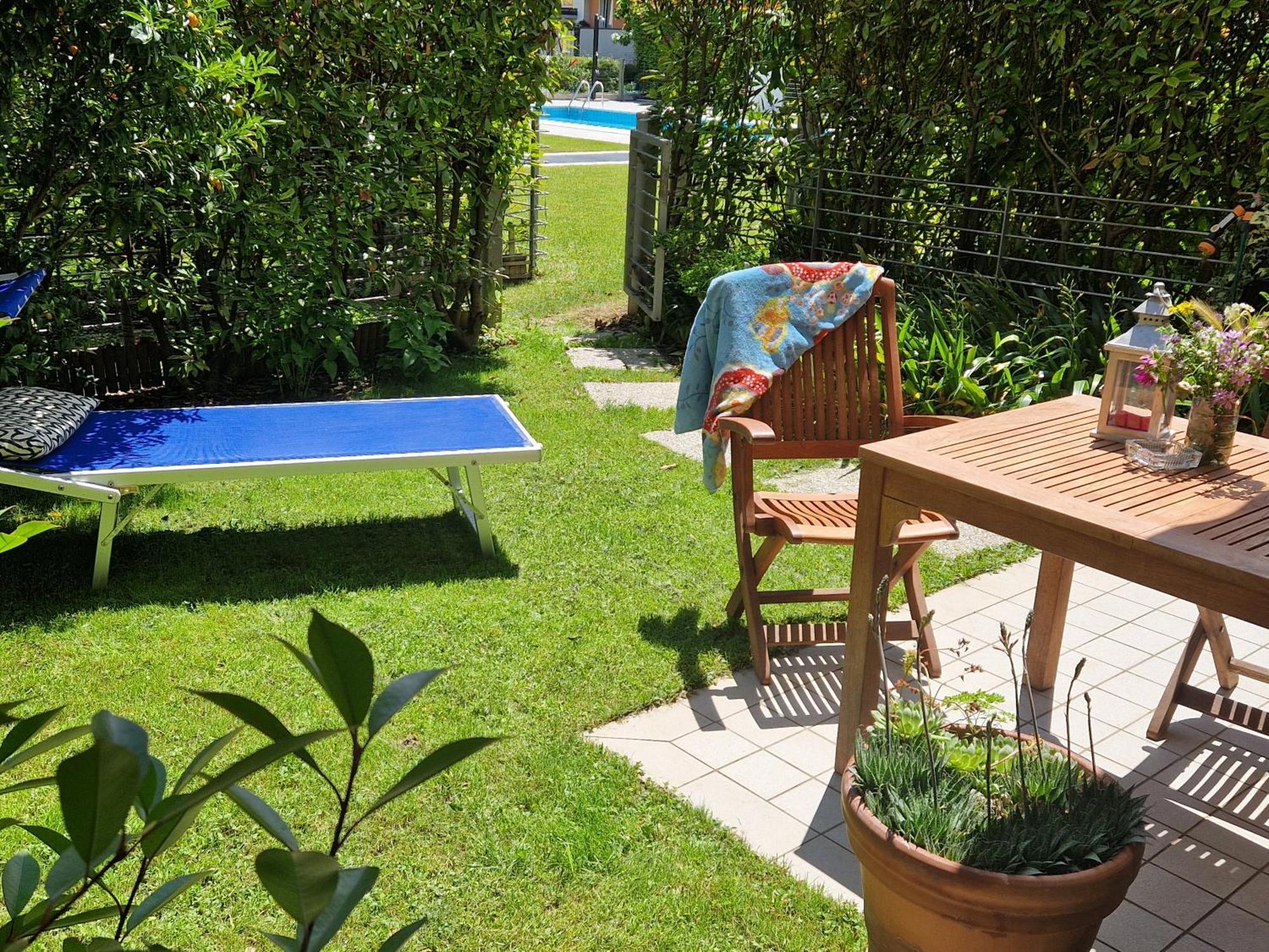 Garden & Pool Perugini Torbole Sul Garda Exterior foto