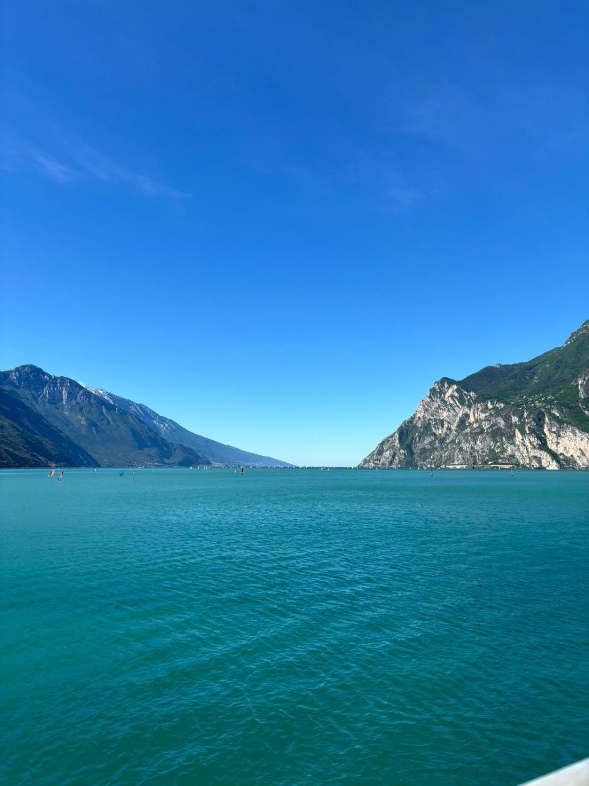Garden & Pool Perugini Torbole Sul Garda Exterior foto